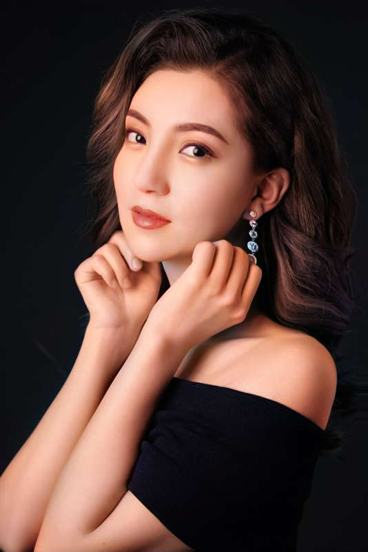 Chinese soprano Meigui Zhang