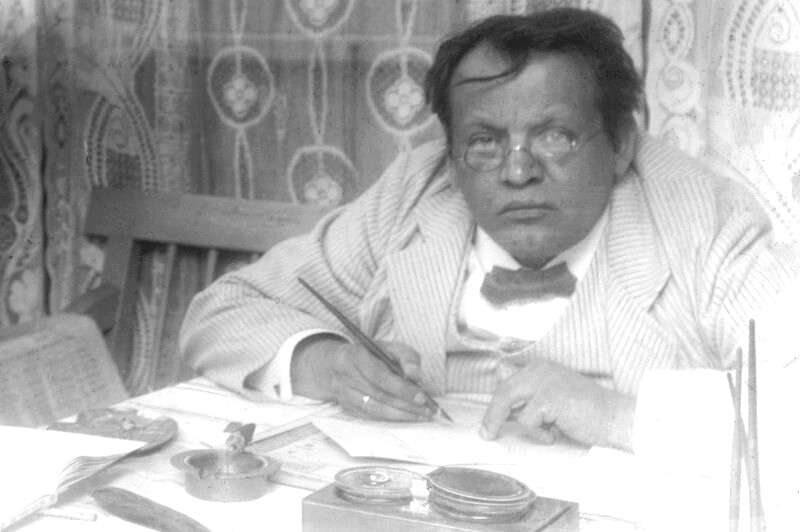 Max Reger at his workdesk. Born the same year as Rachmaninov (1873) he died in 1916 aged only forty-three - a huge loss to German and world music. Photo © Repro MDR