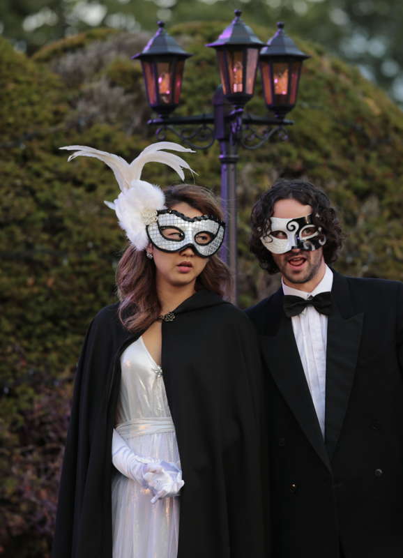 On the watch - Calloandra (Sarah Chae) and barman Rasoio (Guy Beynon). Photo © 2023 Anthony Hall