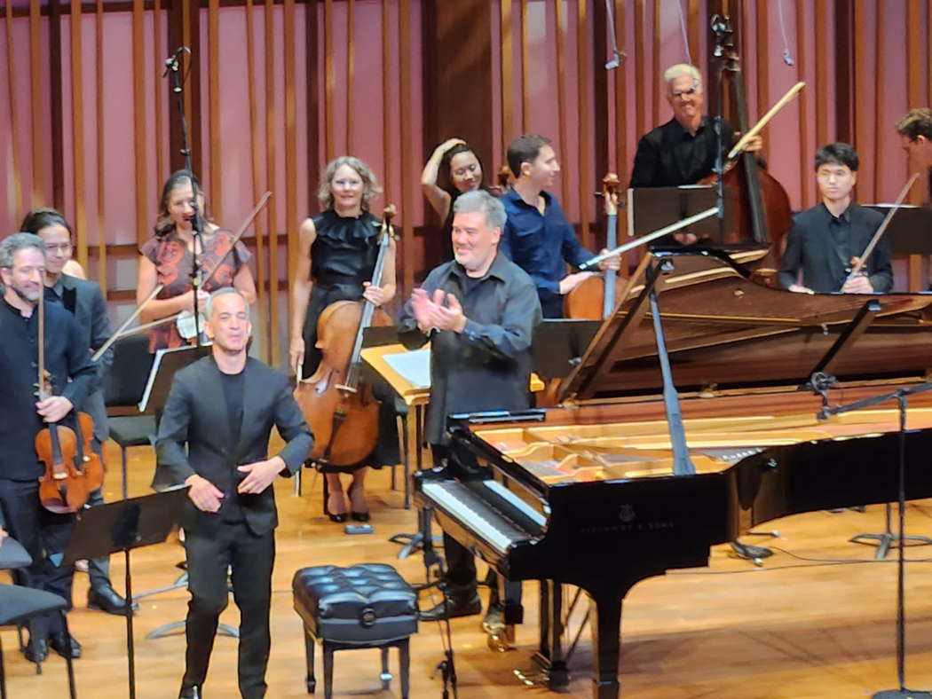 Conductor Alan Gilbert Applauds the performance of music director and pianist Inon Barnatan. Photo © 2023 Ron Bierman