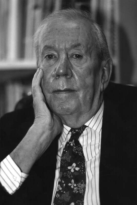 Malcolm Arnold. Photo © Fritz Curzon