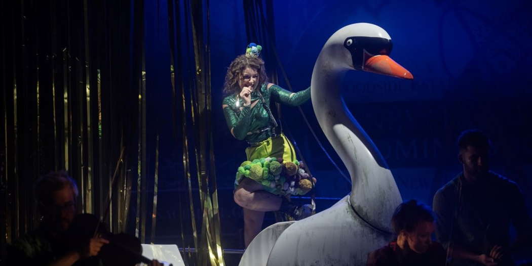 Titania (Rachel Speirs) riding the giant swan in Purcell's 'The Fairy Queen' at Longborough. Photo © 2023 Matthew Williams-Ellis