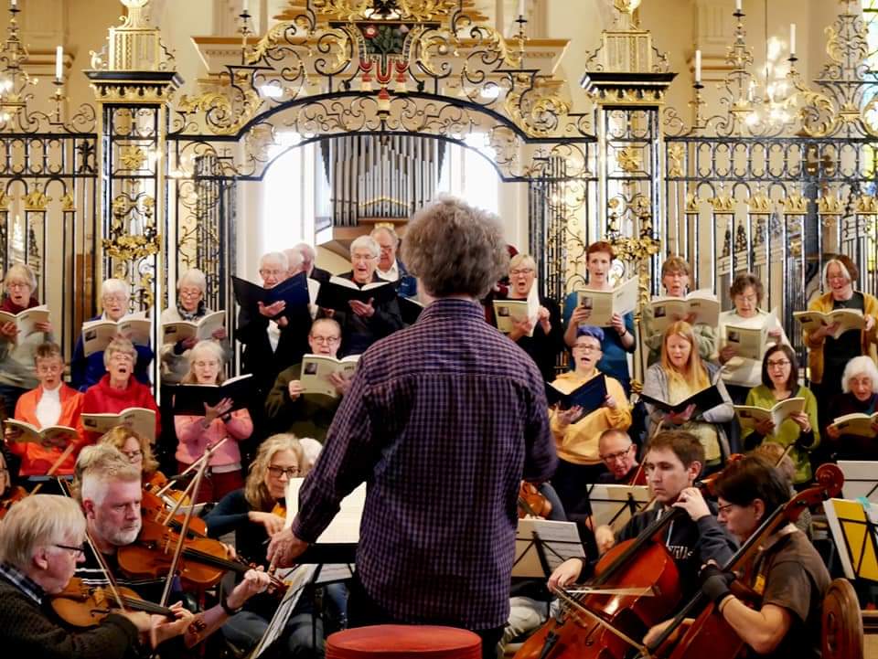 Richard Roddis, Derby Bach Choir and Orchestra rehearsing Jonathan Dove's 'For An Unknown Soldier'