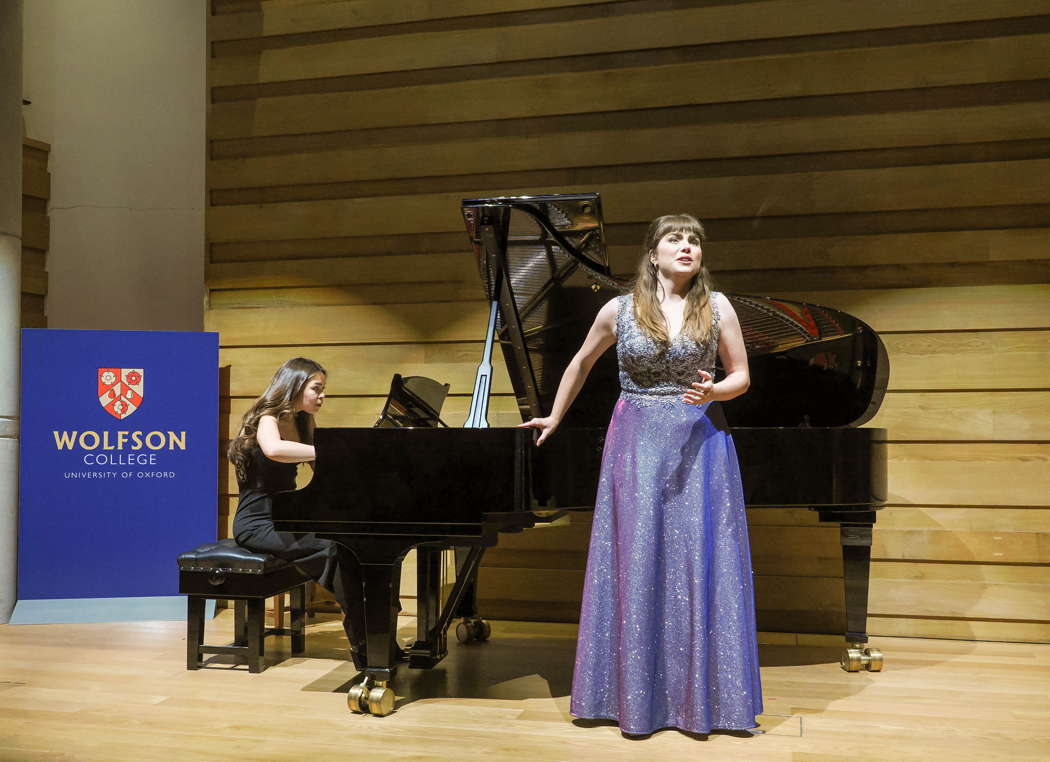 Melissa Gregory and her accompanist Emily Hoh. Photo © 2023 Sisi Burn