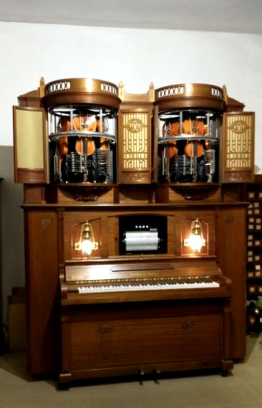 Ludwig Hupfeld's 'Hupfeld Phonoliszt-Violina' in Siegfried's Mechanical Music Museum in Rüdesheim am Rhein, Germany. Photo © Jeffrey Neil