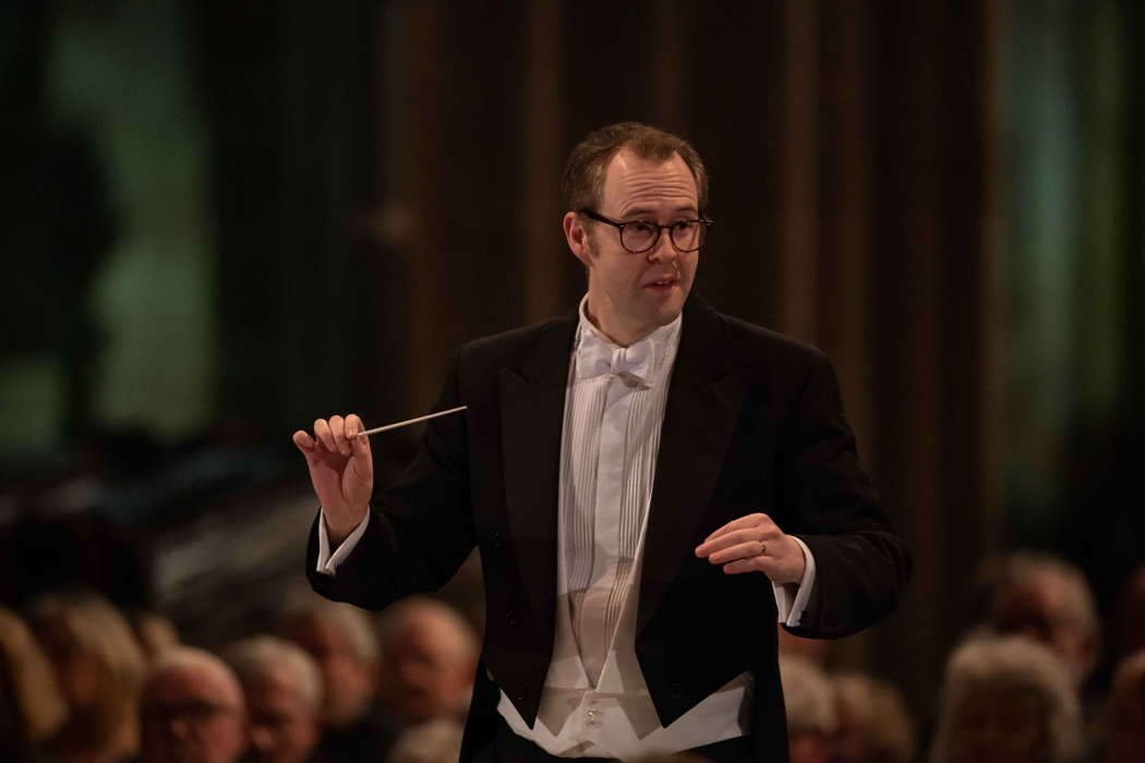 Samuel Hudson conducting in Worcester Cathedral on 25 November 2023. Photo © 2023 Michael Whitefoot