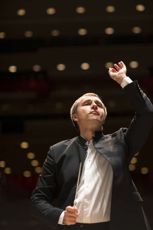Vasily Petrenko conducting the Royal Philharmonic Orchestra. Photo © 2021 Ben Wright