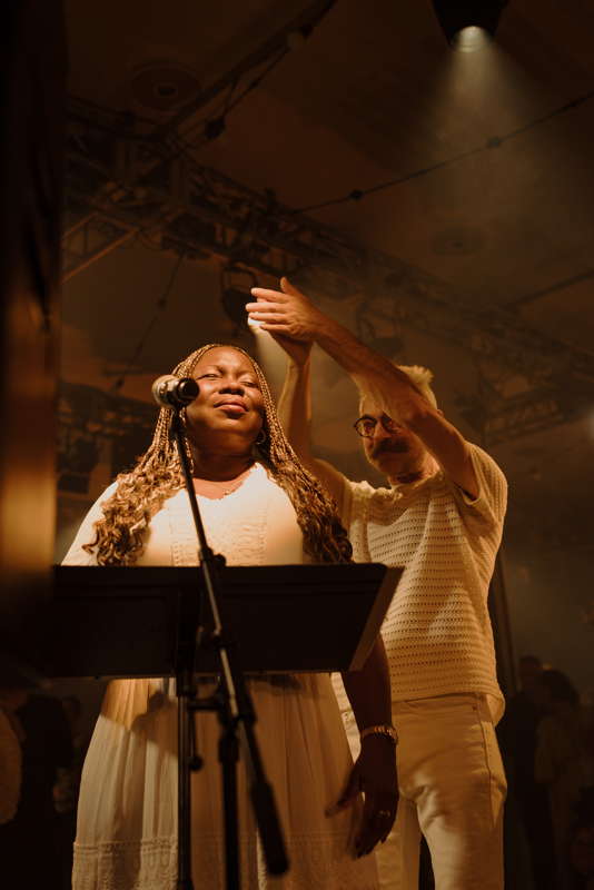 Victoria Oruwari and Charles Hazlewood performing Górecki's 'Symphony of Sorrowful Songs'. Photo © 2024 Eljay Briss