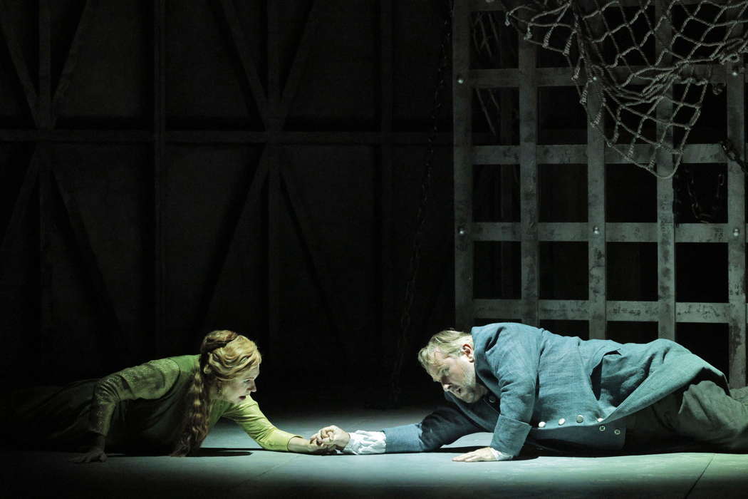 Anja Kampe as Isolde and Simon O'Neill as Tristan in San Francisco Opera's production of Wagner's 'Tristan und Isolde'. Photo © 2024 Cory Weaver