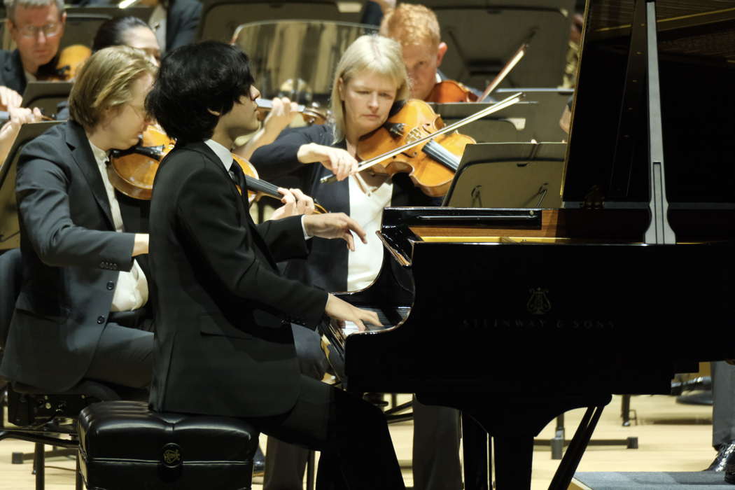 South Korean pianist Yunchan Lim playing Rachmaninov in La Jolla. Photo © 2025 Ken Jacques