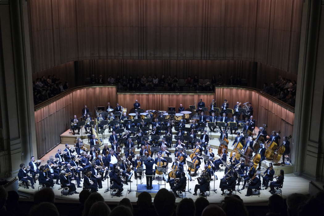 Antonio Pappano conducting the London Symphony Orchestra in La Jolla. Photo © 2025 Ken Jacques