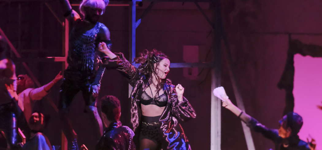 A scene from 'La traviata' in Strasbourg. Photo © 2025 Klara Beck