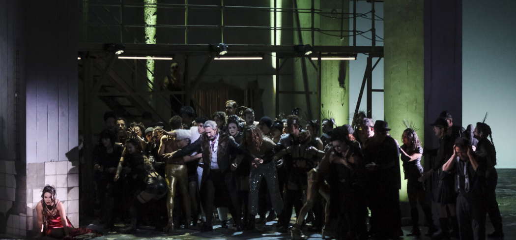 A scene from 'La traviata' in Strasbourg. Photo © 2025 Klara Beck