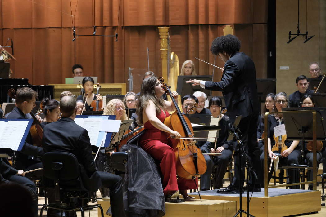 Alisa Weilerstein playing Unsuk Chin's Cello Concerto with the San Diego Symphony Orchestra conducted by Rafael Payare. Photo © 2025 Ken Jacques