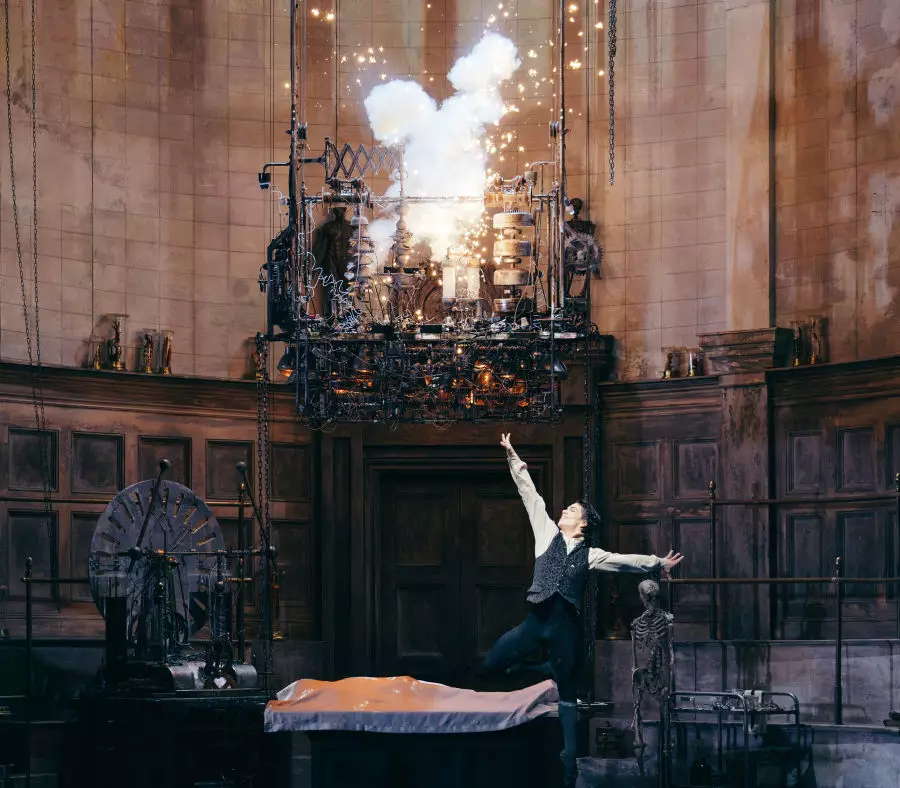 A scene from San Francisco Ballet's 'Frankenstein'